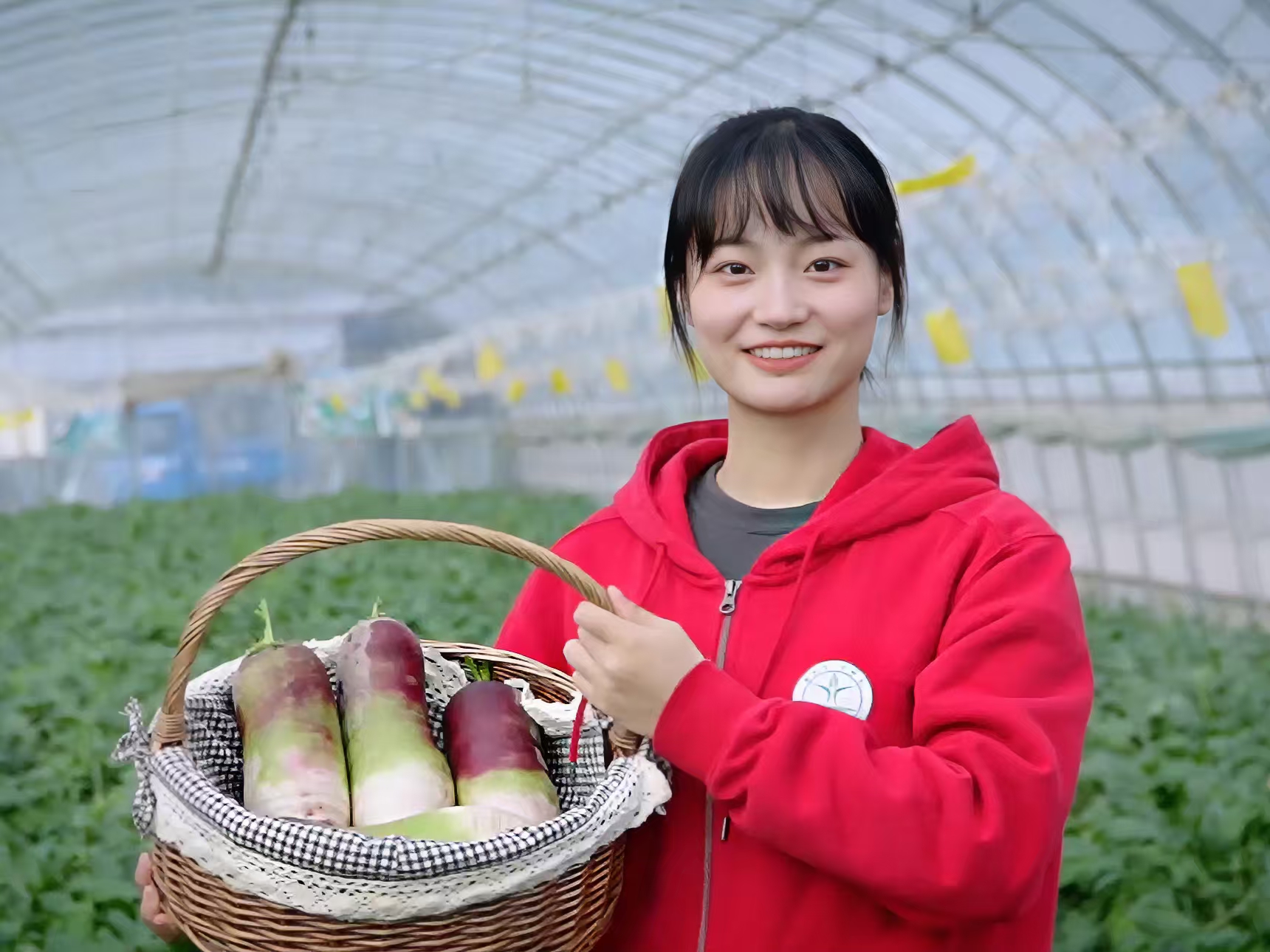 资环学院北京西槐庄科技小院研究生、党支部书记王思远荣获“北京市三八红旗奖章”称号